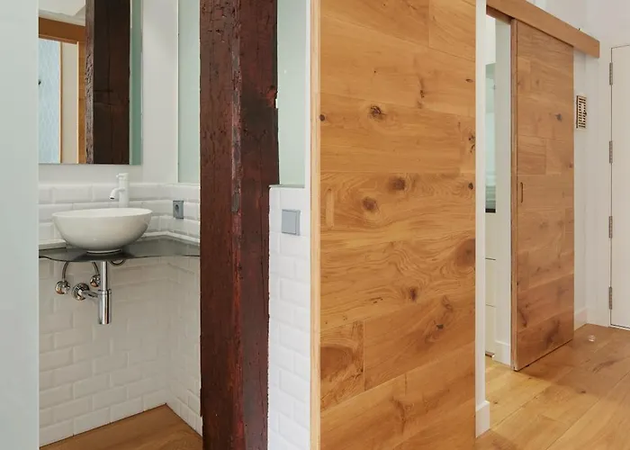 Arratik By Feelfreerentals