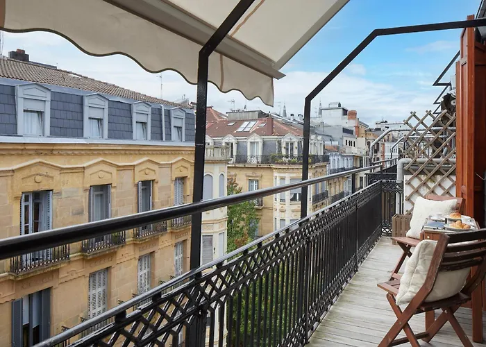 Arratik By Feelfreerentals *